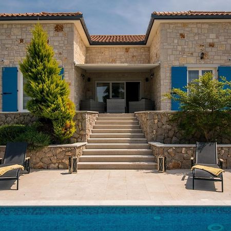 Villa Augusta Malinska Exterior foto